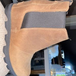 Sorel Boots. Brown. Wedge. Size 8.5!